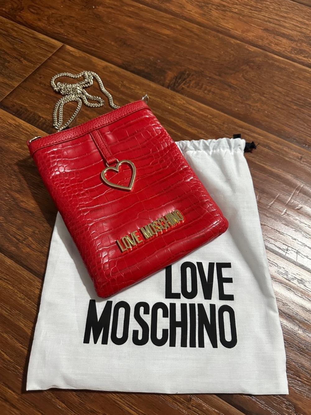 Love Moschino Red Croc-Embossed Heart Pendant Crossbody NEW